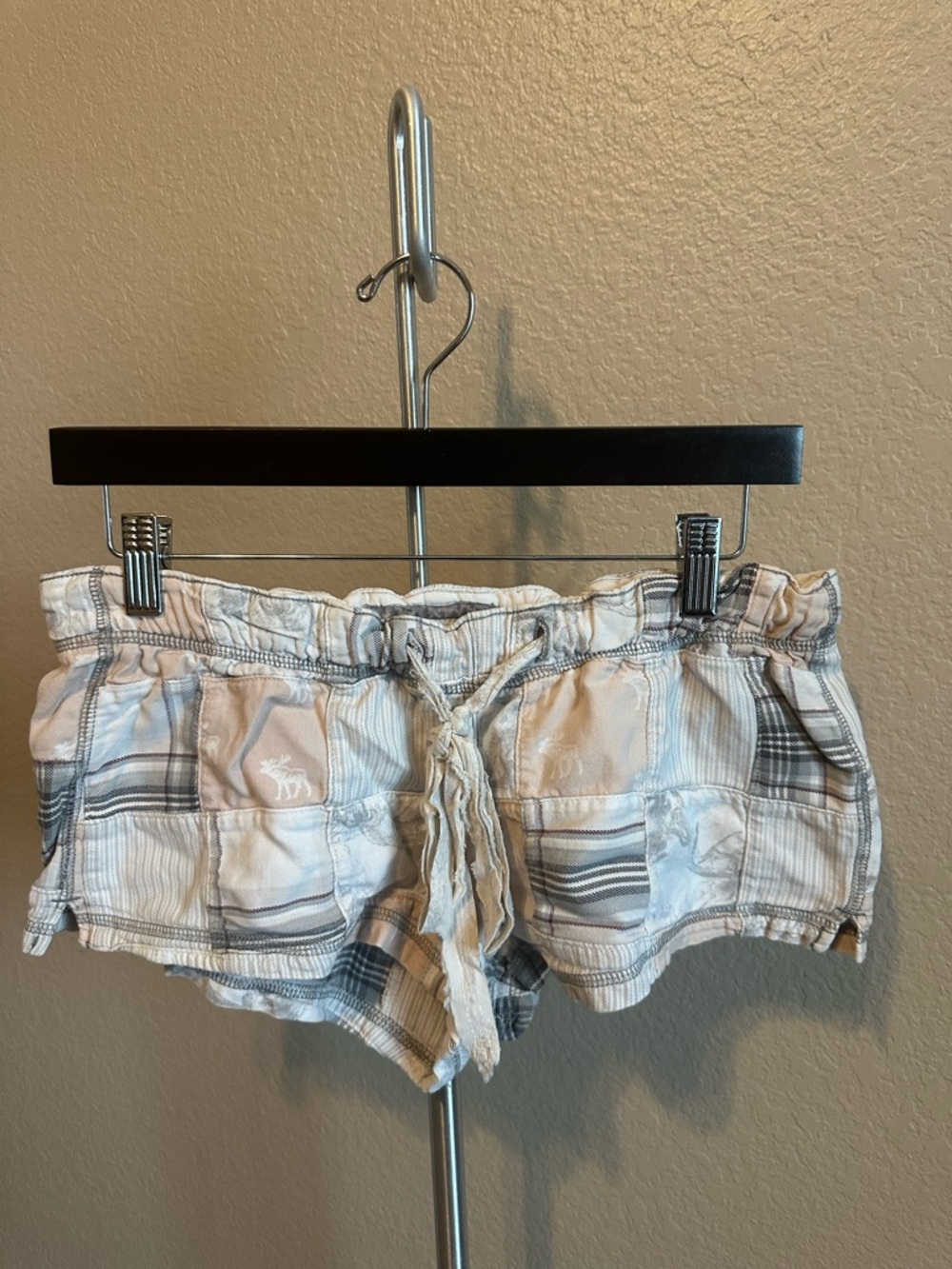 Abercrombie & Fitch White and Gray Plaid Lounge Shorts